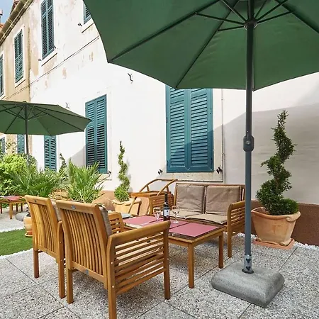 Mediteran With Garden Next To Beach And Old Town Dubrovnik Exterior photo